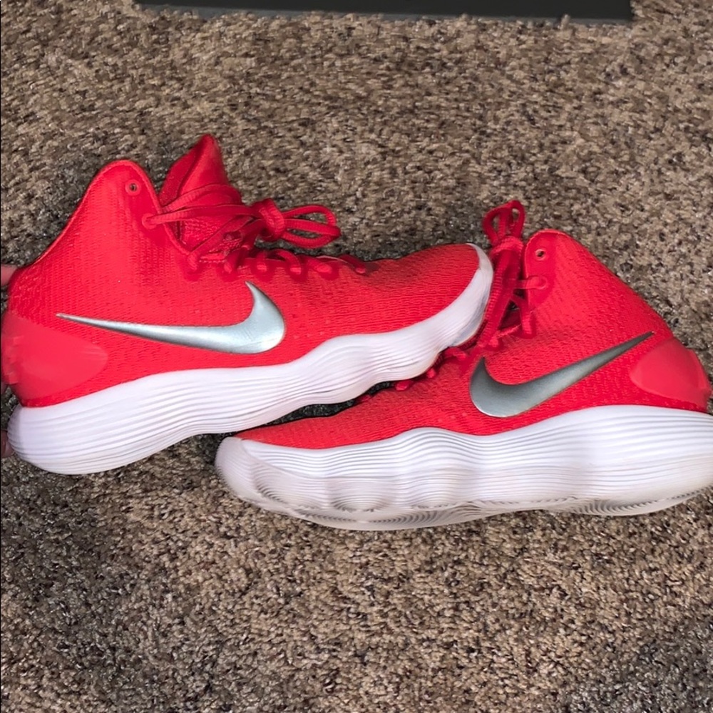 Nike Hyper Dunk Basketball Shoes